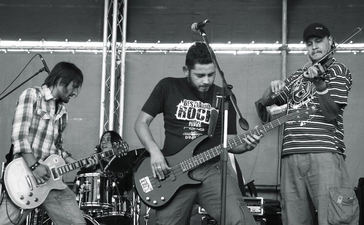 Javier Burgos: un bagaje de proyectos musicales a lo largo de mas de 20 años en Cosquín